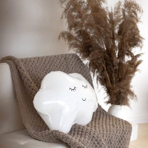 Cozy Haven Hand-Knitted Chunky Throw Blanket for Warmth and Style