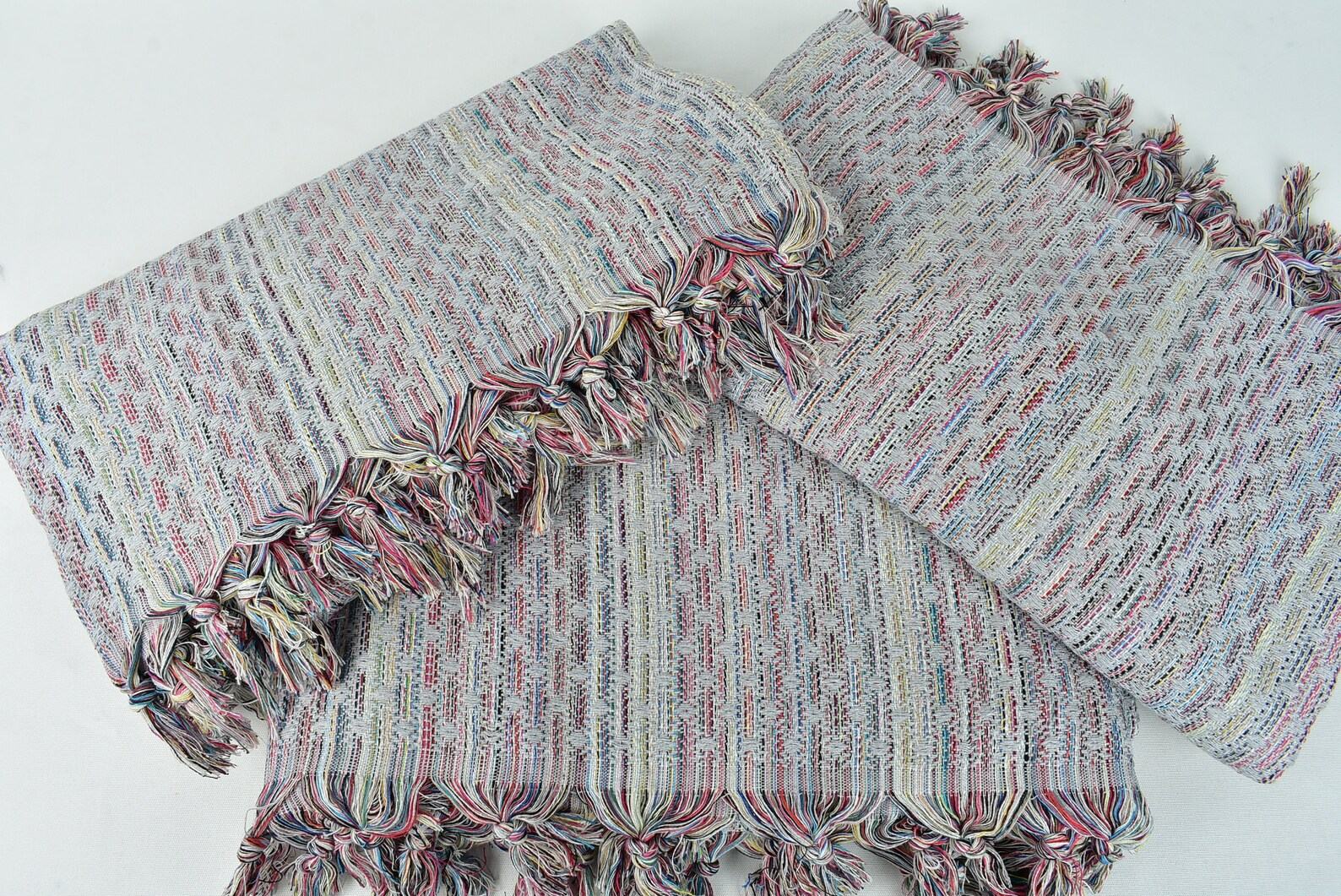 Cozy Haven Oversized Leaf Blanket for Sofa, Bed, and Pilates (77×89 Inches) - Image 6