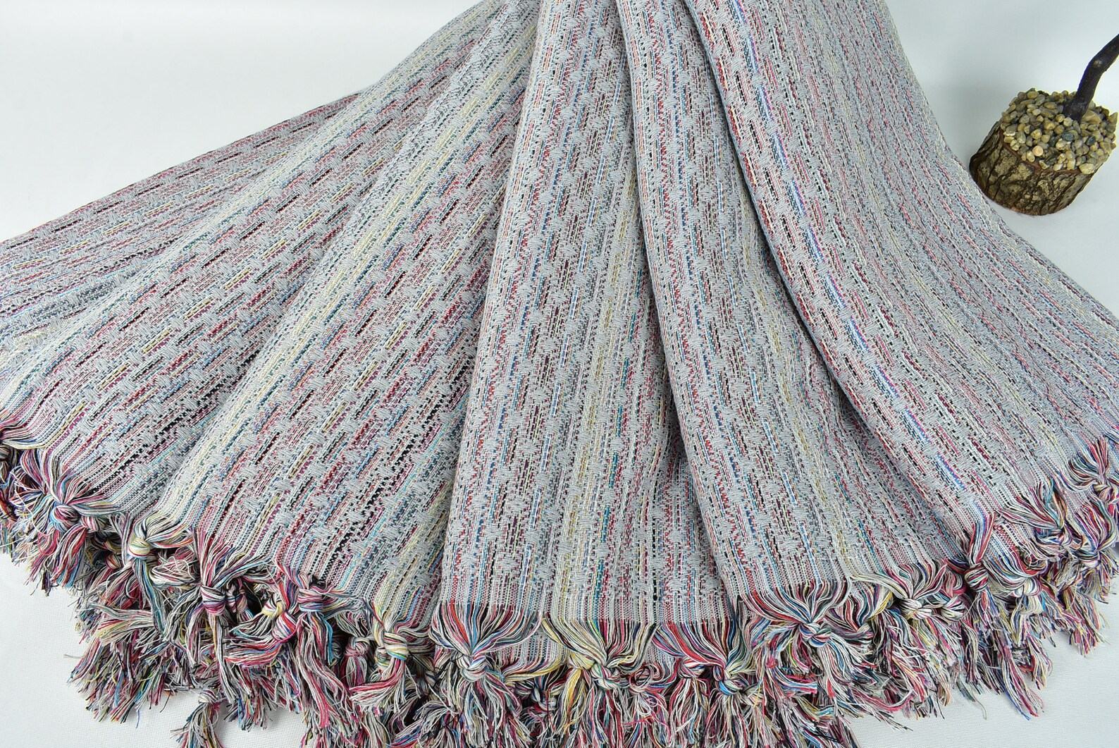 Cozy Haven Oversized Leaf Blanket for Sofa, Bed, and Pilates (77×89 Inches) - Image 4