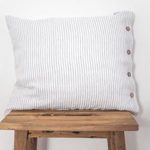 Cozy Linen Pillowcase with Coconut Buttons Elevate Your Sleep Sanctuary