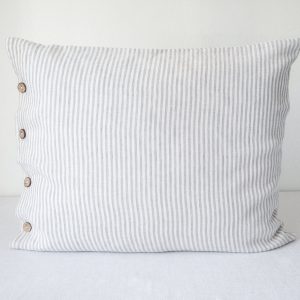 Cozy Linen Pillowcase with Coconut Buttons Elevate Your Sleep Sanctuary