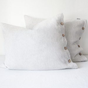 Cozy Linen Pillowcase with Coconut Buttons Elevate Your Sleep Sanctuary