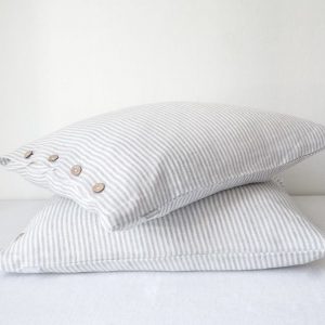 Cozy Linen Pillowcase with Coconut Buttons Elevate Your Sleep Sanctuary