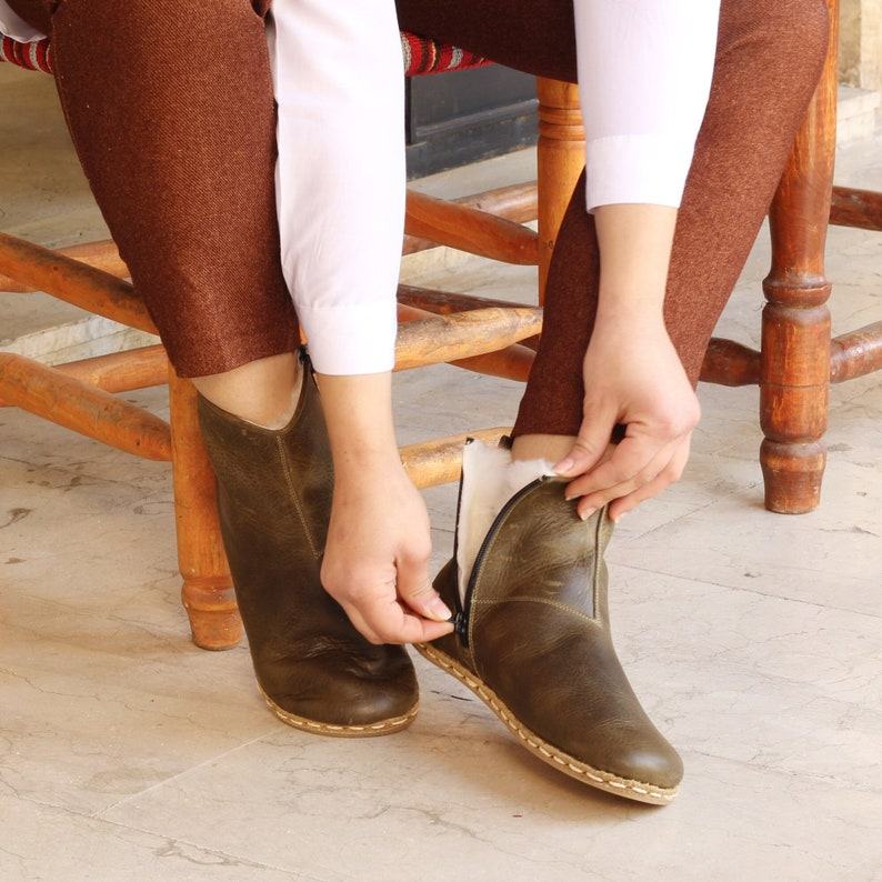 Crazy Olive Green Barefoot Boots Women – Shearling Ankle Grounding Leather Fur Booties