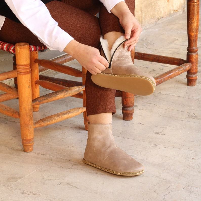 Crazy Vision Women’s Barefoot Shearling Ankle Boots – Fur Lined Sheepskin Grounding Boots