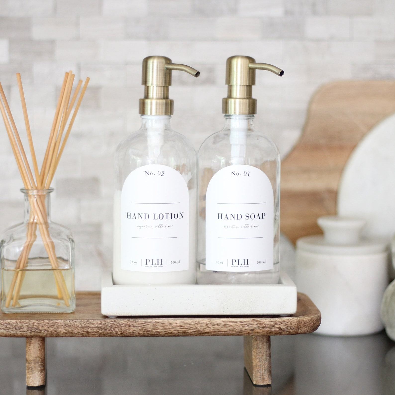 Crystal Clear Hand Soap Dispenser Elevate Your Bathroom and Kitchen Hygiene