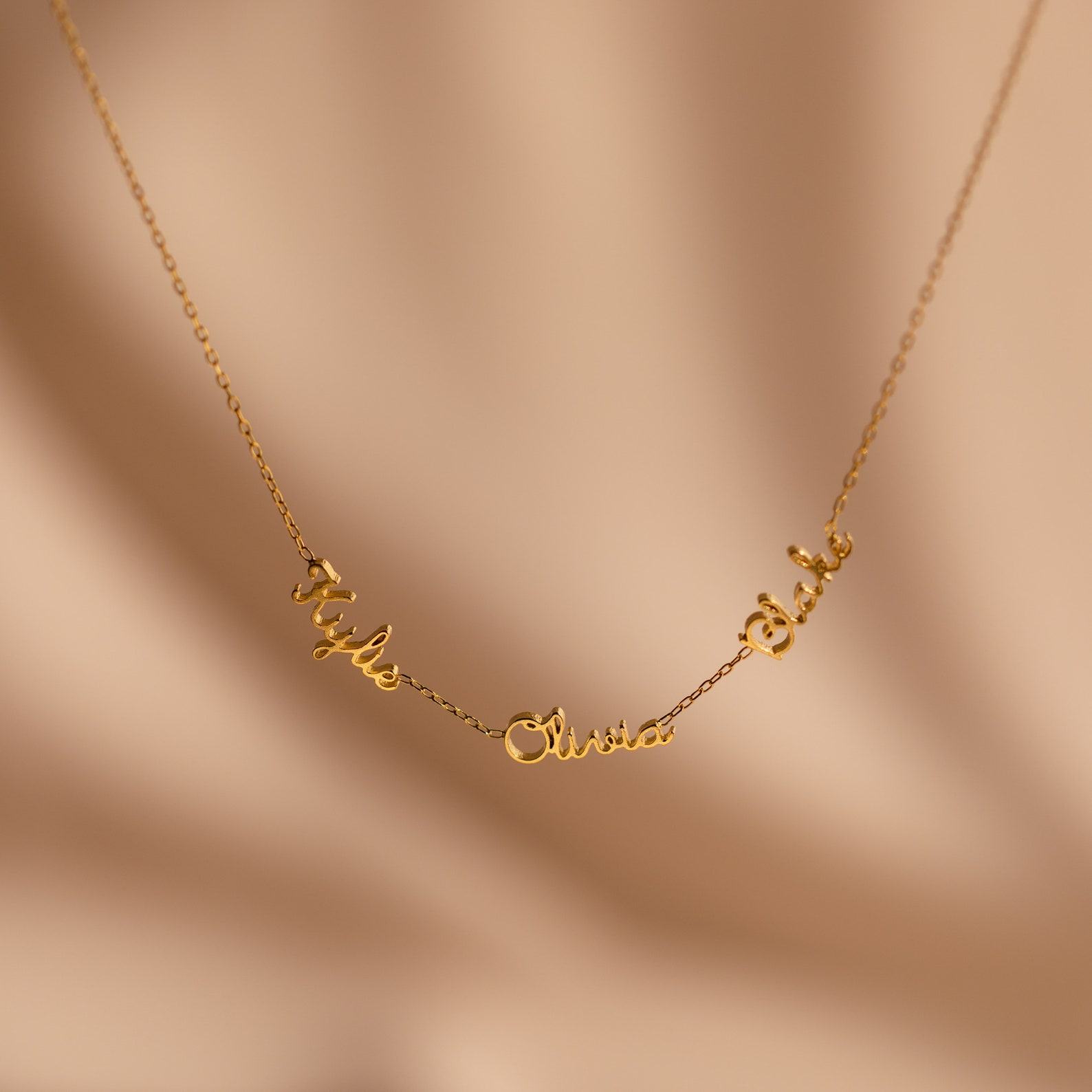 Dainty Name Necklace Personalized Family Keepsake for Cherished Memories