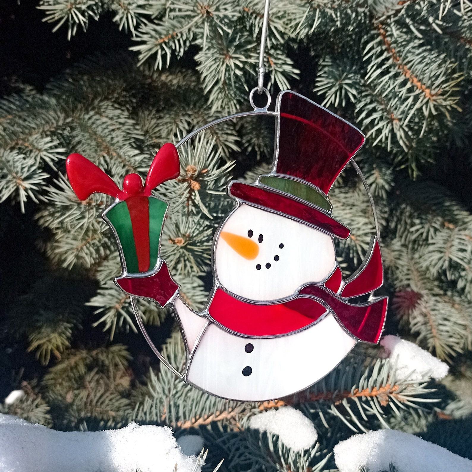 Dazzling Snowman Suncatcher – Stained Glass Christmas Ornament & Winter Home Decor