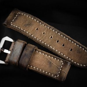 DH09 – Vintage Desert Premium Handcrafted Full-Grain Leather Watch Strap for Timeless Style