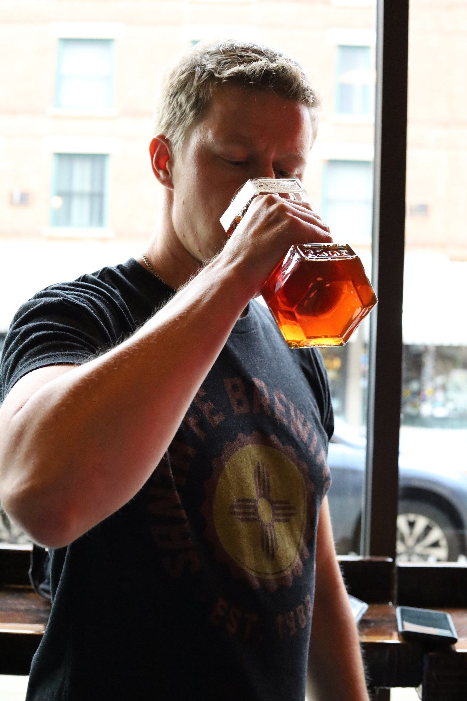 Dumbbell Beer Glass The Interesting Item for Fitness Enthusiasts and Beer Lovers - Image 3