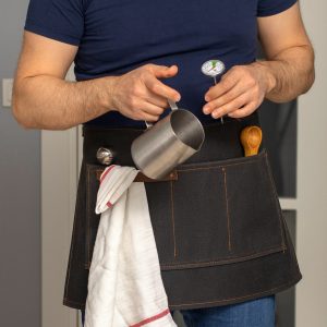 Durable Waxed Canvas Half Apron A Stylish and Functional Essential for Professionals