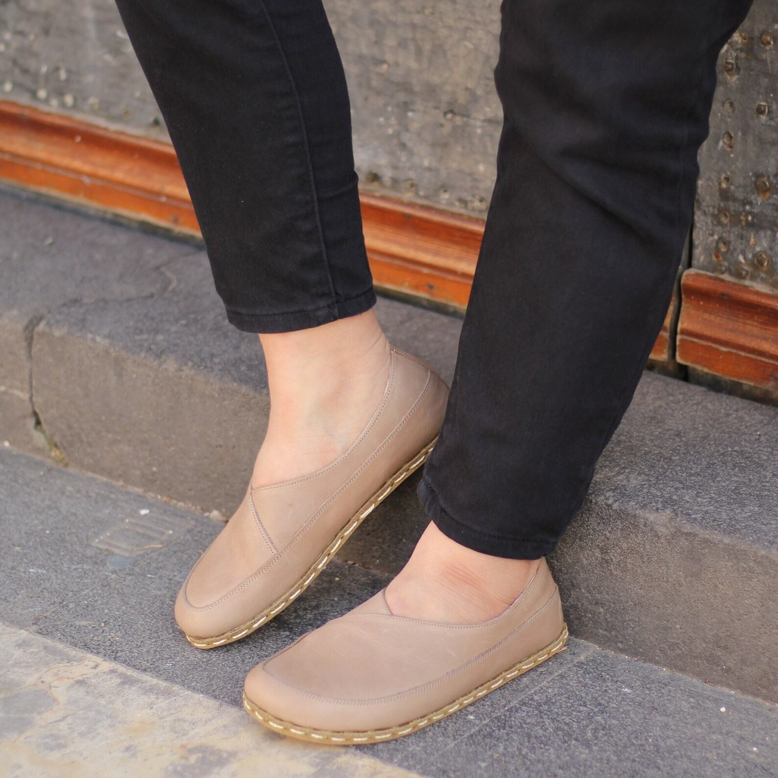 Earth Shoe Women’s Tan Leather Loafers – Grounding Copper Rivet – Barefoot Comfort