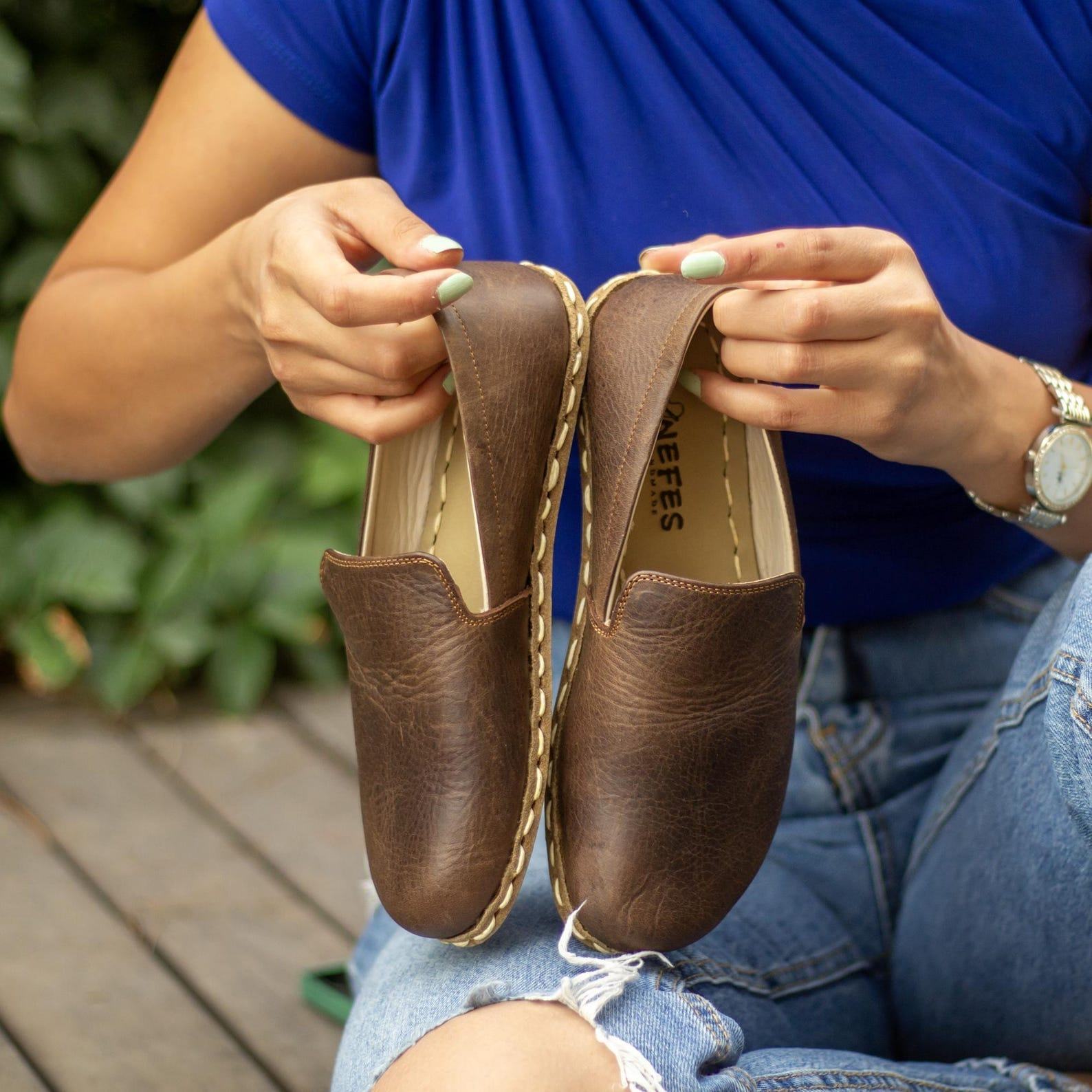 Earthing Barefoot Shoes Women – Leather Grounded Shoes – Crazy Classic Brown