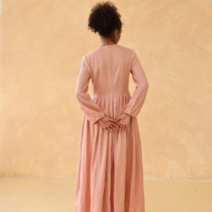 Elegant and Flowing Maxi Linen Dress for Special Occasions
