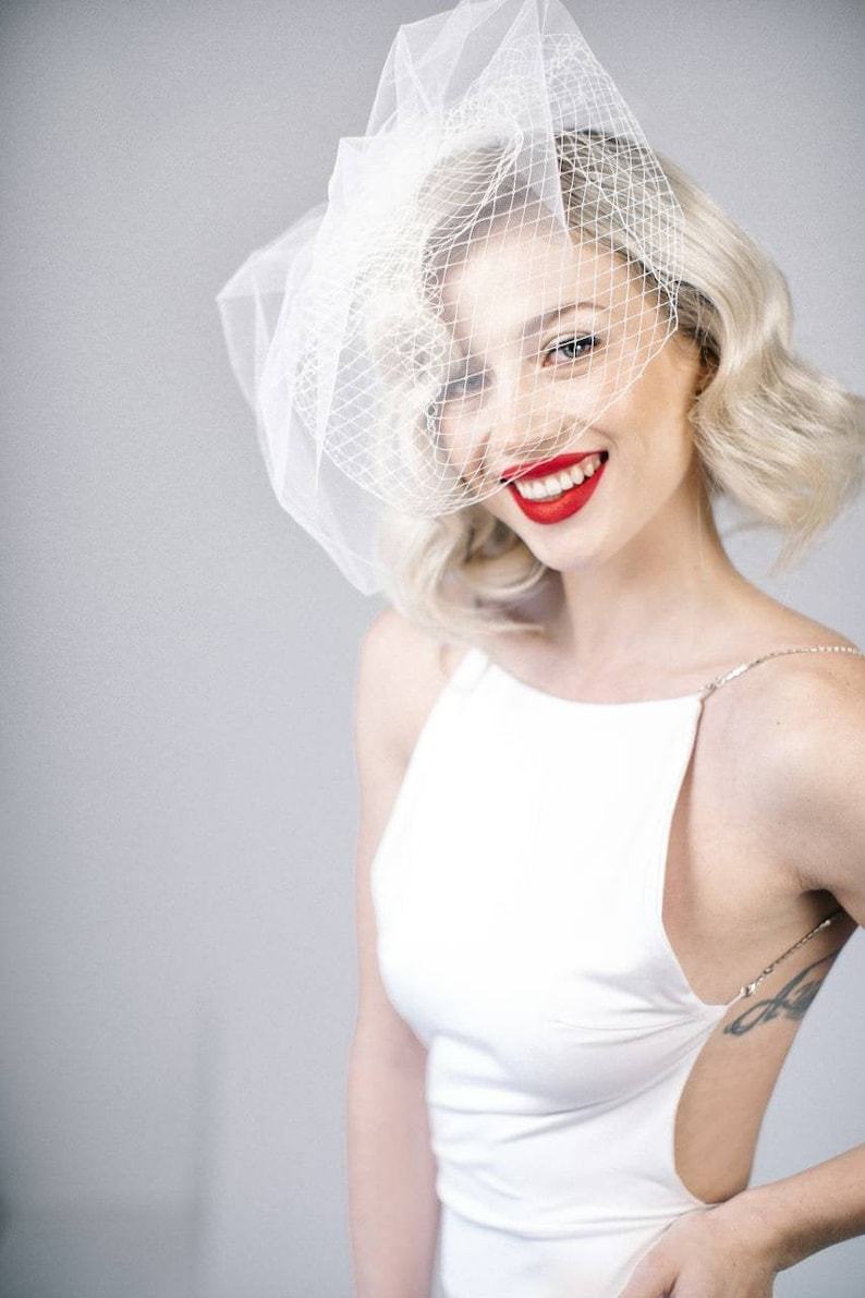 Elegant Double Birdcage Veil A Touch of Vintage Charm for Your Wedding Day