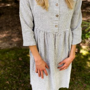 Elegant Linen Dress with Hidden Pockets A Timeless Mother’s Day Item