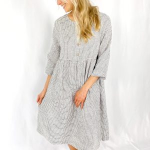Elegant Linen Dress with Hidden Pockets A Timeless Mother’s Day Item