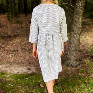Elegant Linen Dress with Hidden Pockets A Timeless Mother’s Day Item