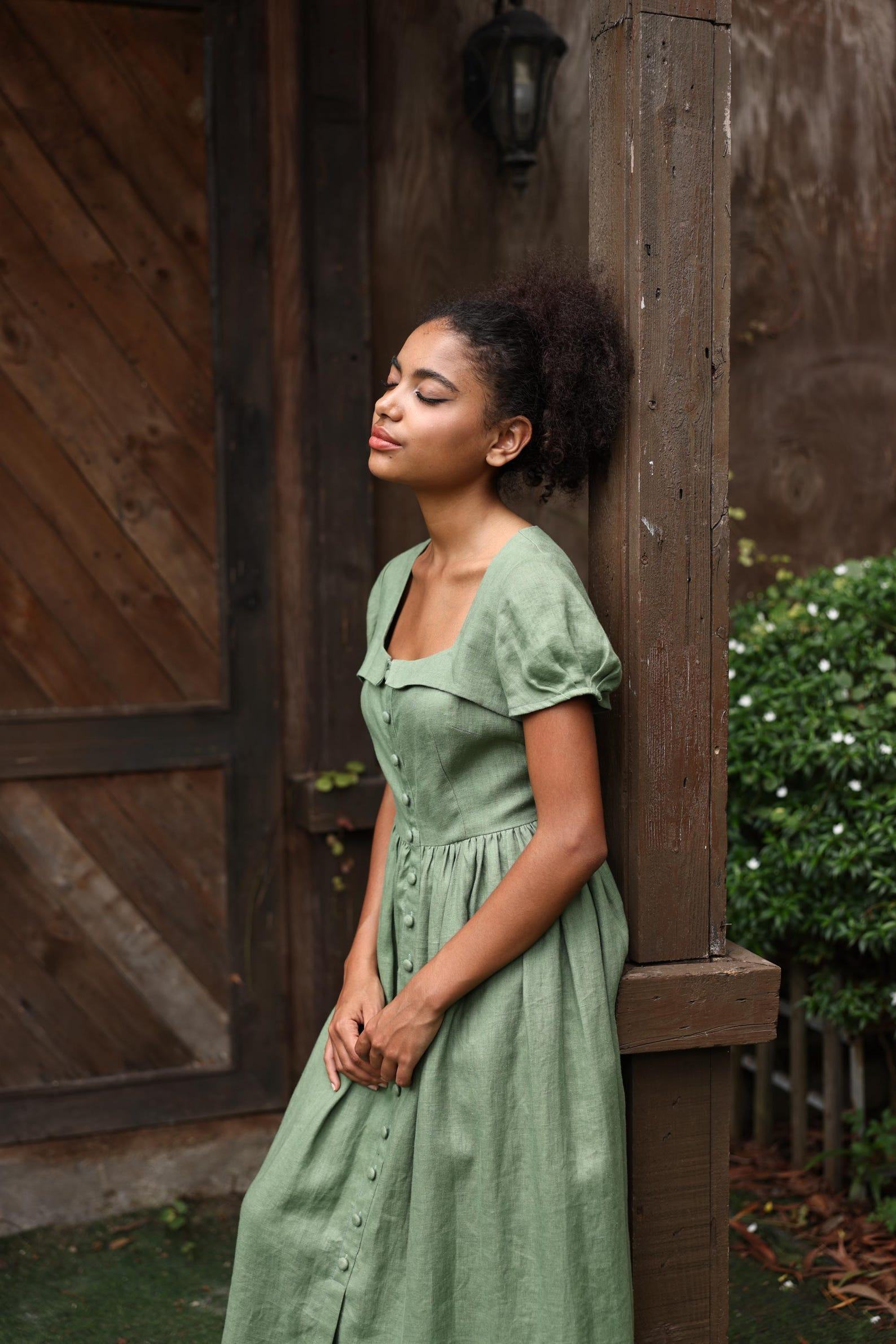 Elegant Linen Midi Dress BETTY, Perfect for Weddings and Special Occasions - Image 5