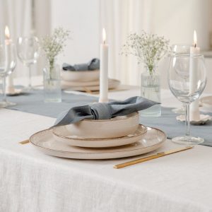 Elegant Linen Tableware Sustainable Napkins and Placemats for a Refined Dining Experience