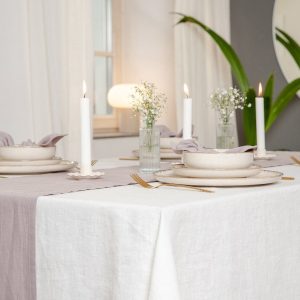 Elegant Linen Tableware Sustainable Napkins and Placemats for a Refined Dining Experience