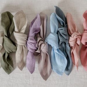 Elegant Linen Tableware Sustainable Napkins and Placemats for a Refined Dining Experience