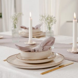Elegant Linen Tableware Sustainable Napkins and Placemats for a Refined Dining Experience