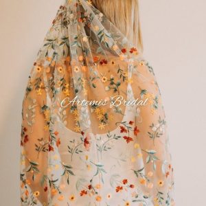 Ella Embroidered Veil of Enchanting Blooms, Adorning Your Bridal Vision