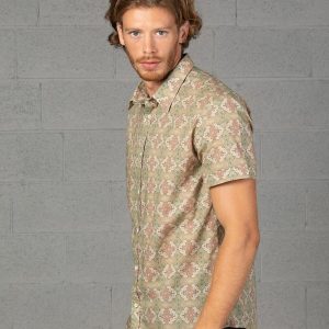 Embark on a Tribal Odyssey Shipibo Short Sleeve Men’s Button-Up Shirt for Urban Explorers and Hippie Aesthetes