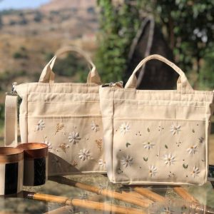 Embroidered Daisy Delight Handcrafted Canvas Tote for Summer Vibes