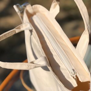 Embroidered Daisy Delight Handcrafted Canvas Tote for Summer Vibes