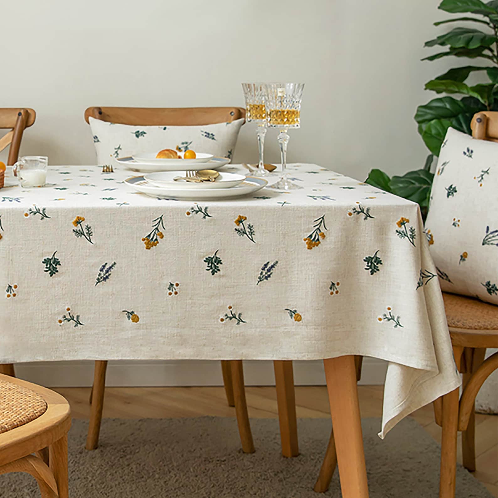Embroidered Elegance Custom Cotton-Linen Tablecloths for Every Occasion