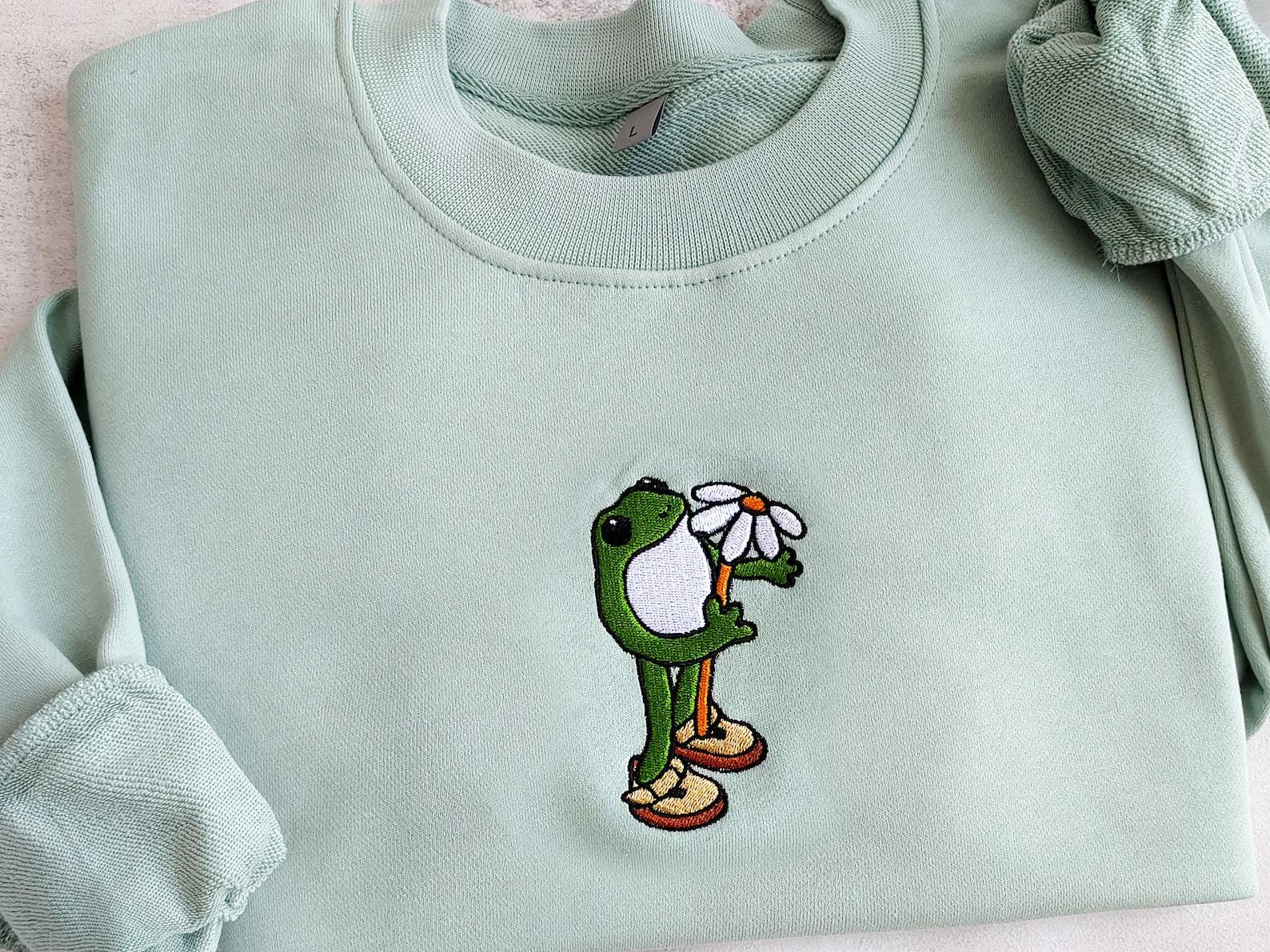 Embroidered Frog Hoodie A Hoppy and Floral Delight for Nature Enthusiasts - Image 5