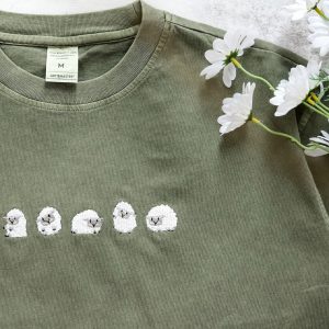Embroidered Sheep T-shirt Personalized Unisex Oversized Tee, Interesting  Item for Animal Lovers
