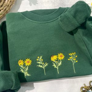 Embroidered Sunflower Sweatshirt Vintage Charm Meets Modern Style
