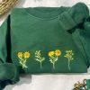 Embroidered Sunflower Sweatshirt Vintage Charm Meets Modern Style