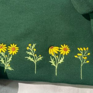 Embroidered Sunflower Sweatshirt Vintage Charm Meets Modern Style