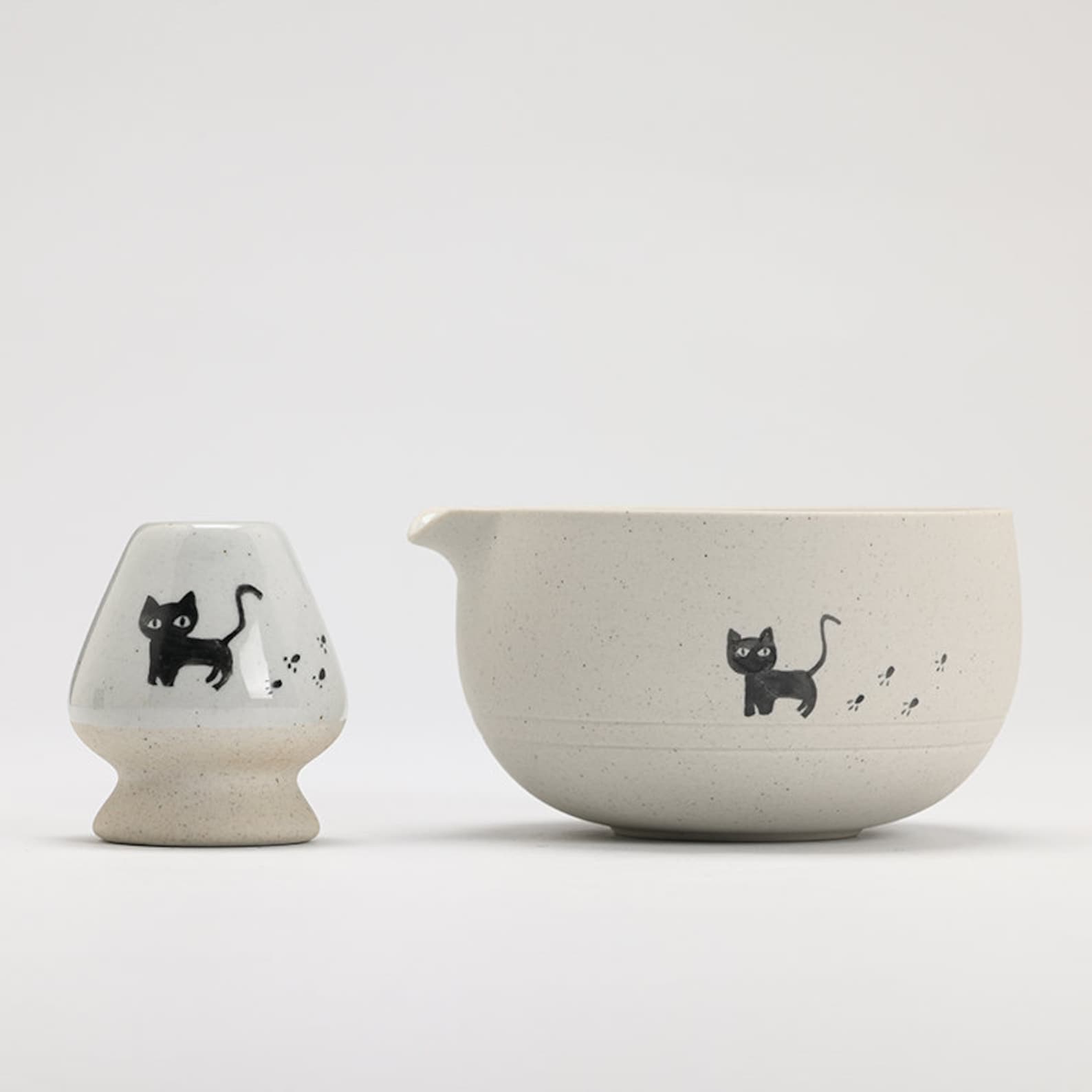 Enchanting Black Cat Matcha Bowl A Feline-tastic Tea Ceremony Experience