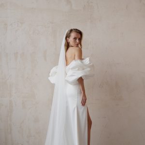 Enchanting Bridal Veil Elevate Your Wedding Day with Grace and Elegance