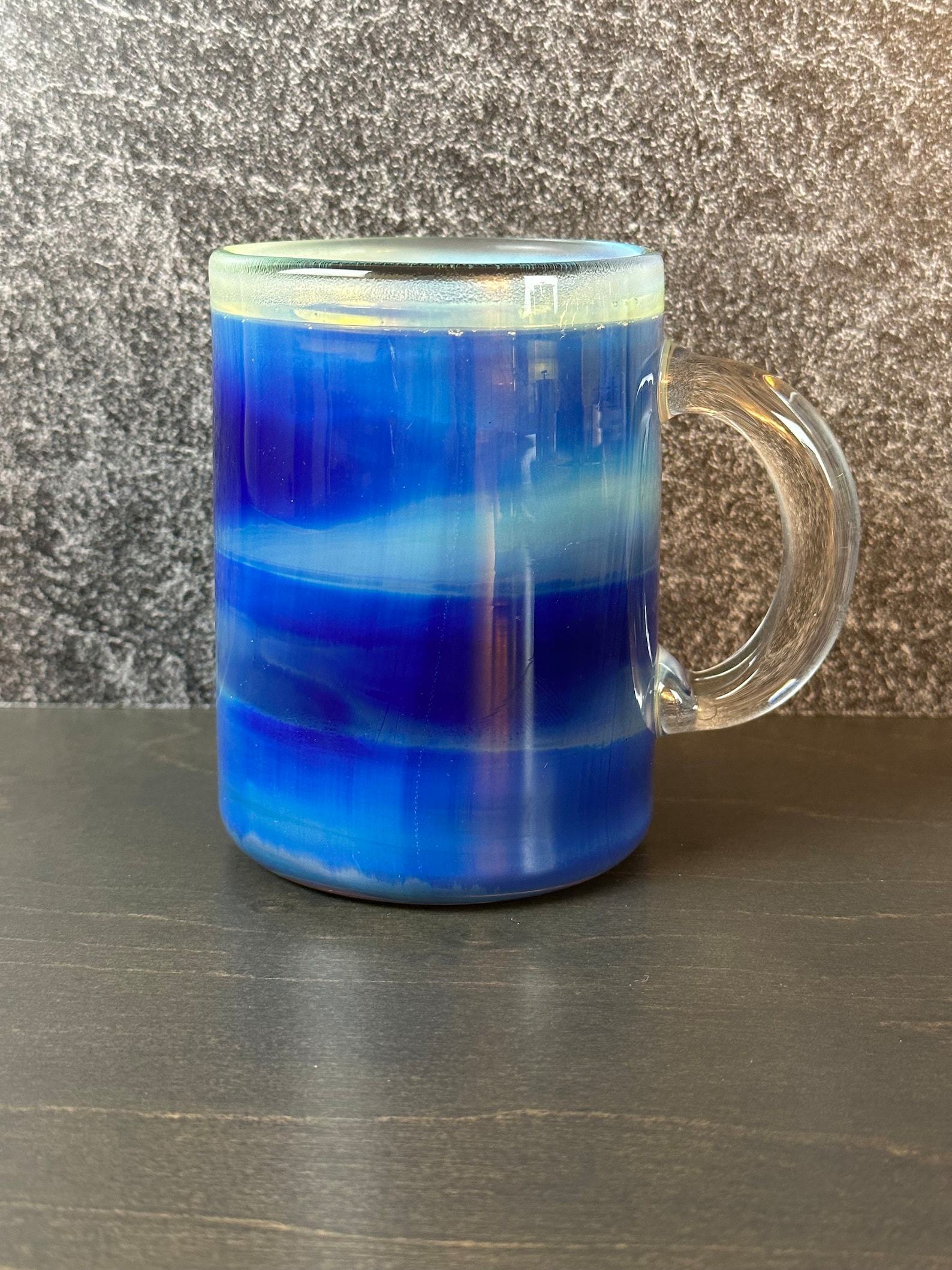 Enchanting Color-Shifting Glass Mug A Kaleidoscope of Hues for Your Morning Brew - Image 3