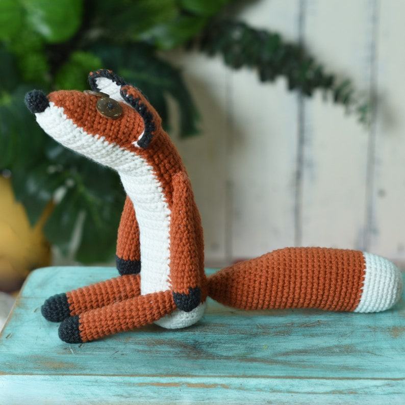 Enchanting Crochet Fox A Little Prince’s Faithful Companion