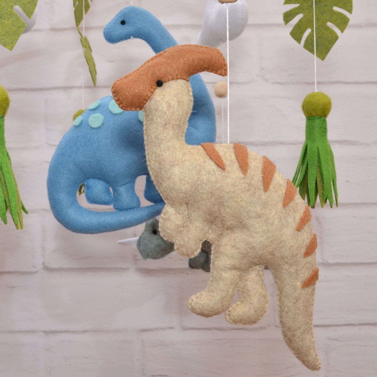 Enchanting Dinosaur Mobile A Prehistoric Adventure for Your Little Explorer
