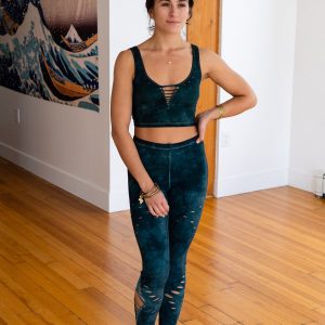 Enchanting Emerald Lace-Up Crop Top Unleash Your Inner Goddess for Yoga and Beyond