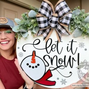 Enchanting Winter Wonderland Let It Snow Snowman Wreath for Your Front Door