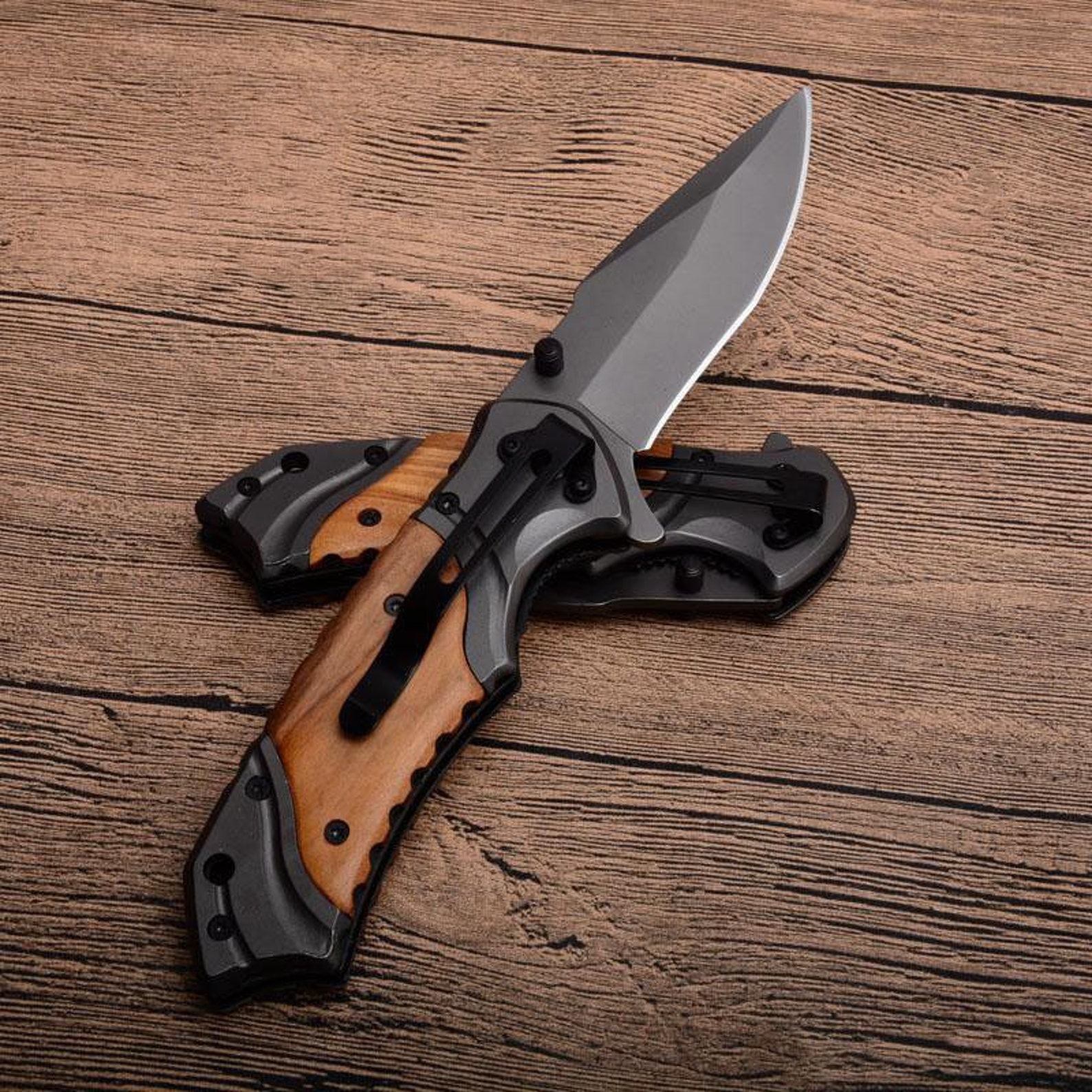 Engraved Pocket Knife A Timeless Anniversary Keepsake for Him