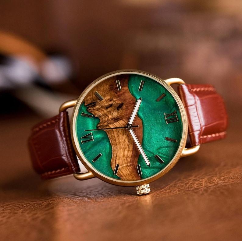 Engraved Wooden Watch A Timeless Anniversary Item for Him (GT087)