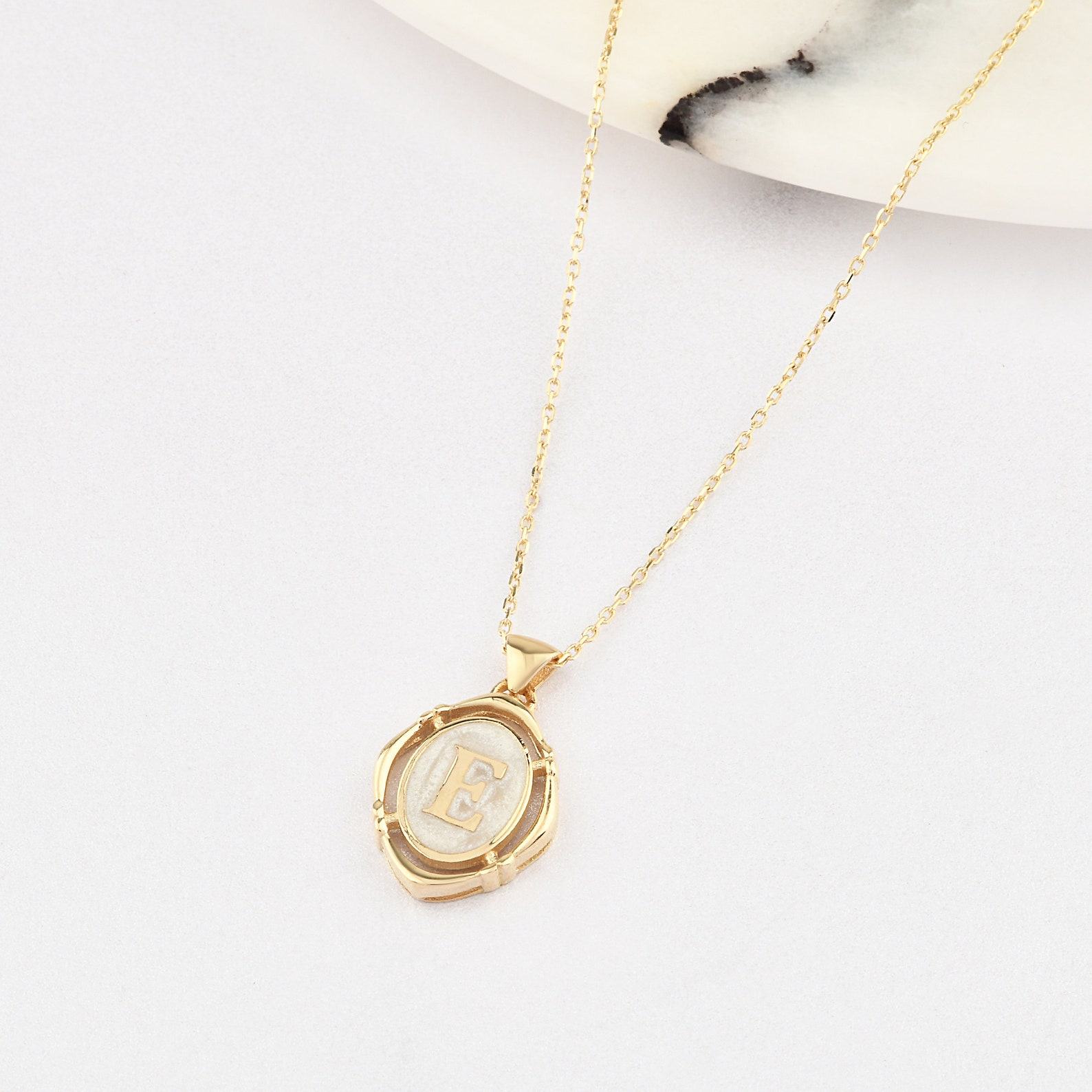 Exquisite 14K Gold Letter Necklace Personalize Your Style with Initial Charm