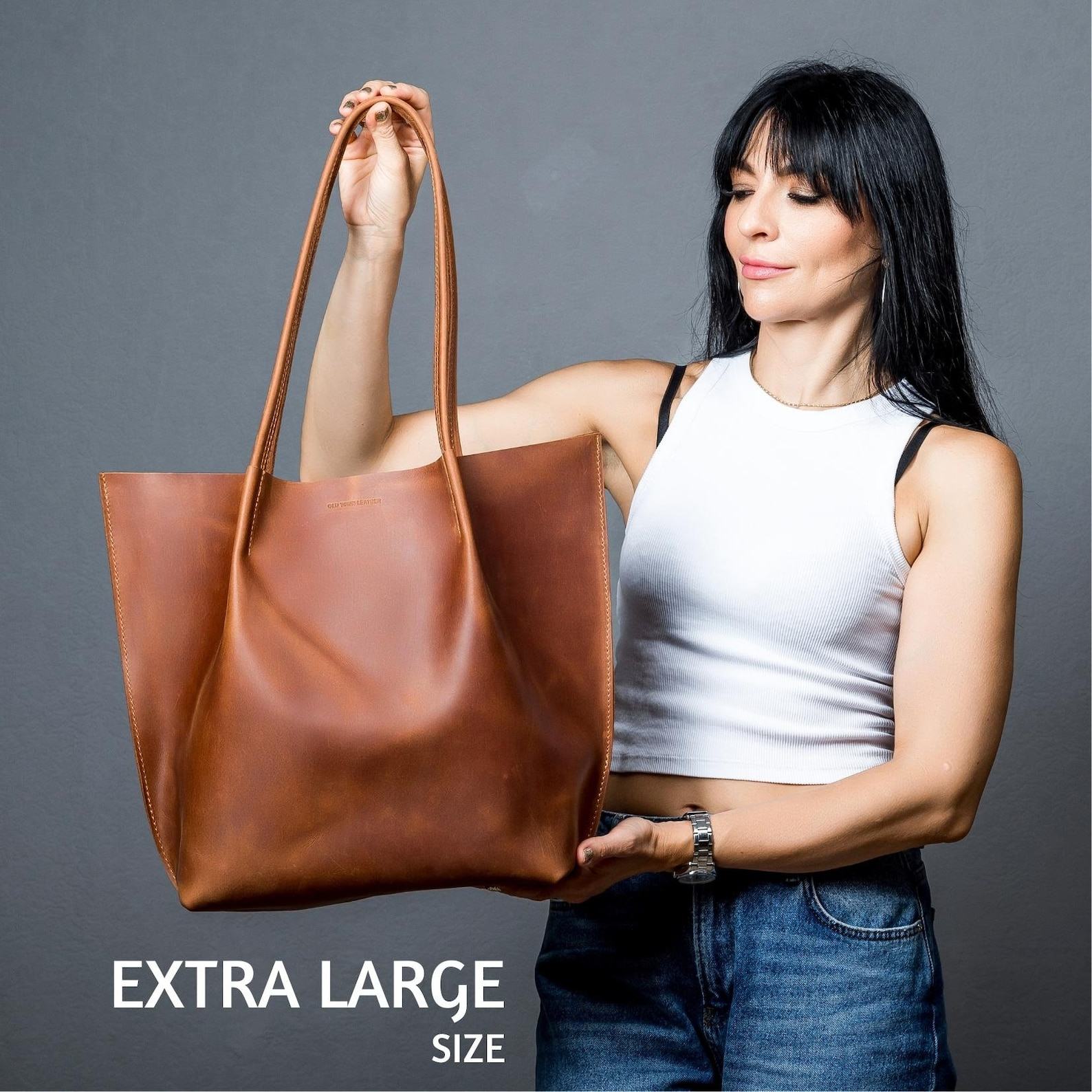 Exquisite Burgundy Leather Tote The Epitome of Style and Functionality