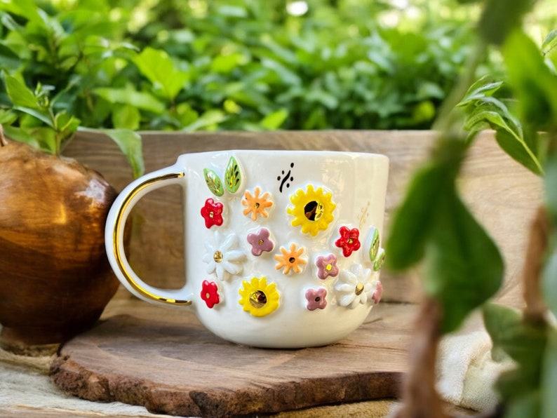 Exquisite Ceramic Mug with Custom Wood Slice Item Box A Timeless Treasure for Coffee and Tea Aficionados