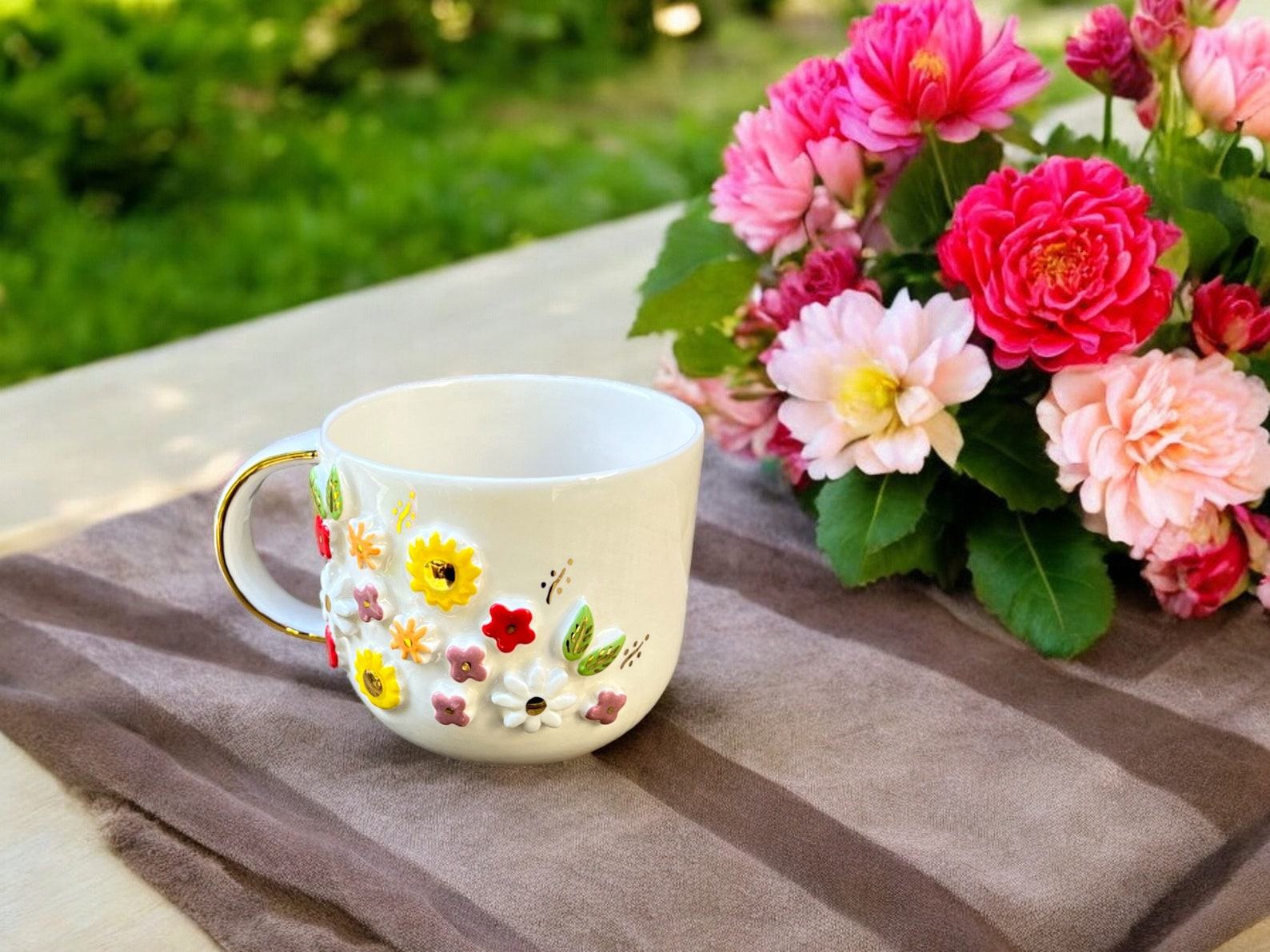 Exquisite Ceramic Mug with Custom Wood Slice Item Box A Timeless Treasure for Coffee and Tea Aficionados - Image 5